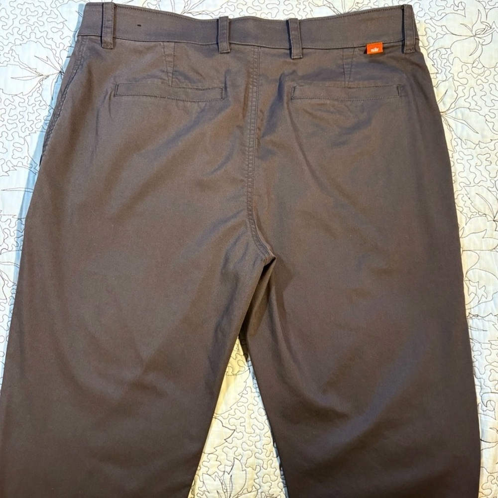 NIKE Dri- Fit Flat Front Classic Pants in Gray Mens Size
34x30💚 - Picture 7 of 13